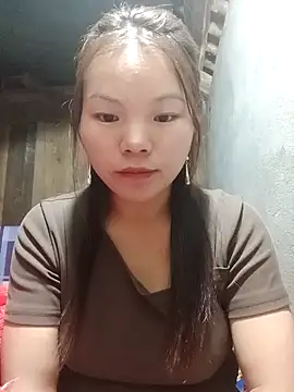 Snapshot of yu-zhen chatting on 11/25/25, 05:51 yu-zhen online show from 11/25/25, 05:51