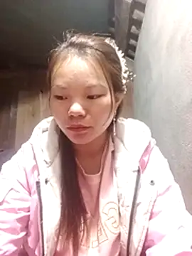 Snapshot of yu-zhen chatting on 11/26/25, 10:11 yu-zhen online show from 11/26/25, 10:11