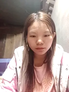 Snapshot of yu-zhen chatting on 11/27/25, 11:12 yu-zhen online show from 11/27/25, 11:12