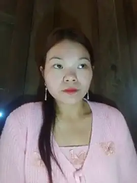 Snapshot of yu-zhen chatting on 11/30/25, 04:38 yu-zhen online show from 11/30/25, 04:38