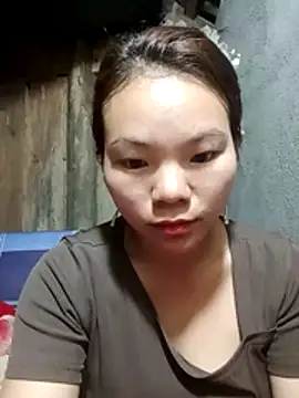 Snapshot of yu-zhen chatting on 12/05/25, 01:09 yu-zhen online show from 12/05/25, 01:09