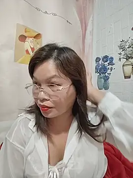 Snapshot of Cover-baa chatting on 07/03/26, 10:05 Cover-baa online show from 07/03/26, 10:05