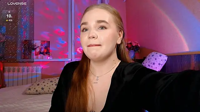 Snapshot of EmiRisse chatting on 11/22/25, 07:02 EmiRisse online show from 11/22/25, 07:02