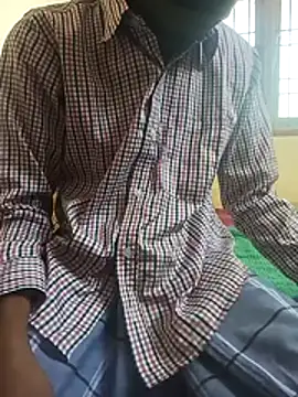 Snapshot of Shadow_Guy chatting on 12/04/25, 04:44 Shadow Guy online show from 12/04/25, 04:44