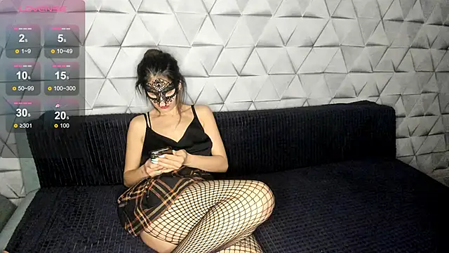 Snapshot of _henTaigiRl_ chatting on 11/29/25, 11:57 henTaigiRl online show from 11/29/25, 11:57