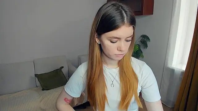 Snapshot of AngelesBenitz chatting on 11/22/25, 07:07 AngelesBenitz online show from 11/22/25, 07:07