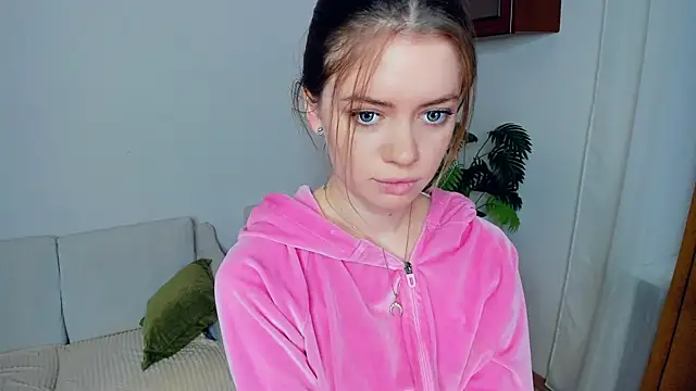 Snapshot of AngelesBenitz chatting on 12/21/25, 07:04 AngelesBenitz online show from 12/21/25, 07:04