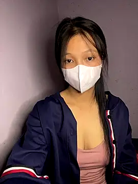 Snapshot of Levi0227 chatting on 11/17/25, 04:24 Levi0227 online show from 11/17/25, 04:24