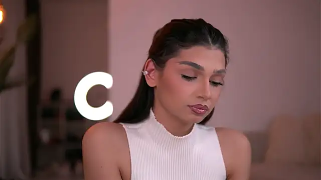 Snapshot of LuvCaprice chatting on 03/25/26, 08:59 LuvCaprice online show from 03/25/26, 08:59