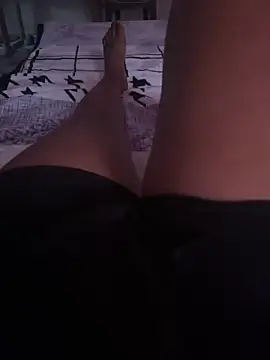 raveena hot online show from 11/22/25, 07:40