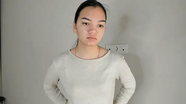 Snapshot of CoreenLuebbers chatting on 11/29/25, 06:38 CoreenLuebbers online show from 11/29/25, 06:38