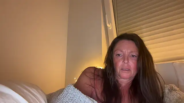 Snapshot of AnnaSophiaX chatting on 12/03/25, 07:45 AnnaSophiaX online show from 12/03/25, 07:45