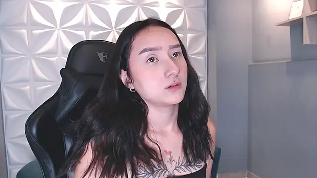 HorneyyQueen online show from 11/24/25, 12:16