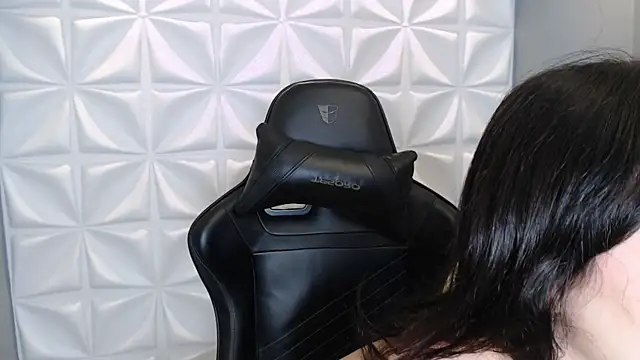 HorneyyQueen online show from 11/27/25, 12:40