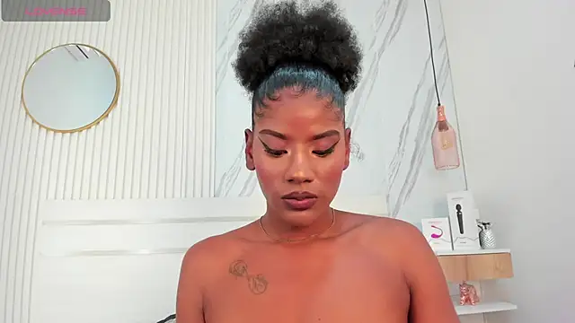 Afro Luna online show from 11/29/25, 12:08