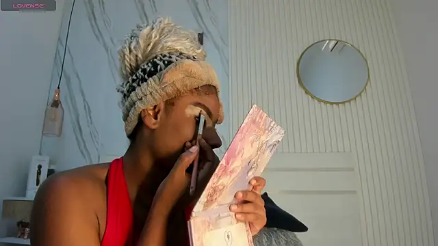 Afro Luna online show from 01/10/26, 10:39