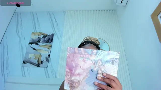 Afro Luna online show from 05/02/26, 11:15