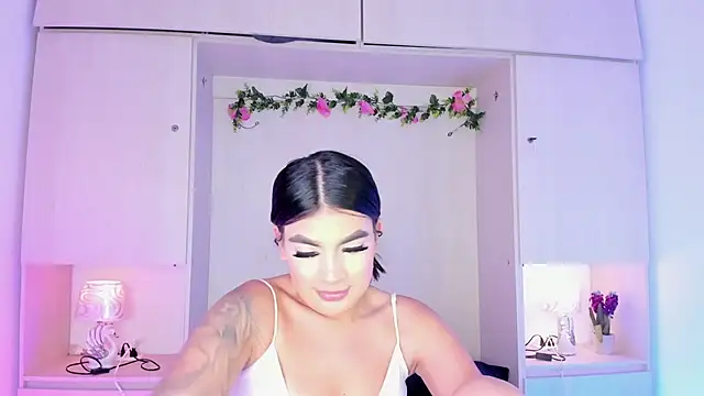 Snapshot of ShirleyJones_ chatting on 11/27/25, 08:00 ShirleyJones online show from 11/27/25, 08:00