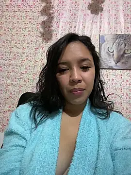 Esmerald 1111 online show from 11/22/25, 10:58