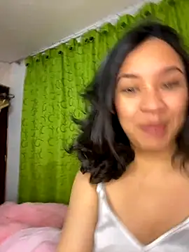 Esmerald 1111 online show from 11/28/25, 10:51