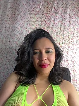 Esmerald 1111 online show from 12/17/25, 10:21