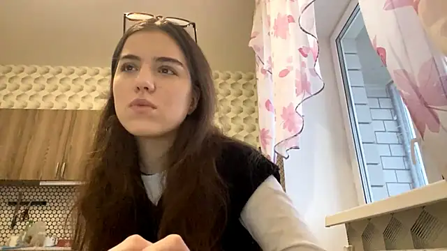 macanmercedes online show from 11/26/25, 08:48