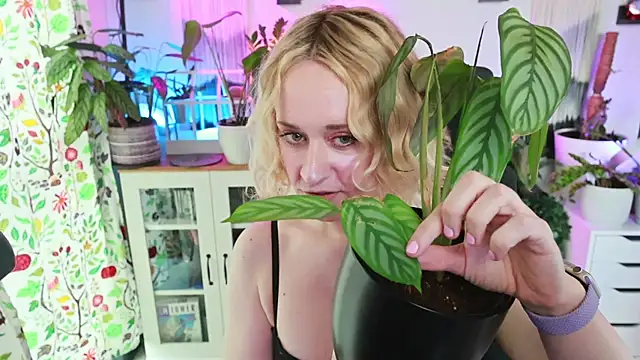 xzoeyryanx online show from 05/17/26, 06:26