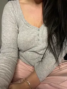 Snapshot of joliie_coquiine chatting on 05/16/26, 11:25 joliie coquiine online show from 05/16/26, 11:25