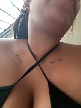 ArielleMillerr- online show from 05/27/26, 05:21