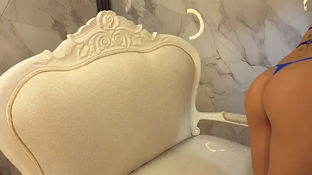 Snapshot of athenea_sweet_a chatting on 11/23/25, 01:11 athenea sweet a online show from 11/23/25, 01:11