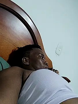 Snapshot of karlatasty chatting on 11/24/25, 11:37 karlatasty online show from 11/24/25, 11:37