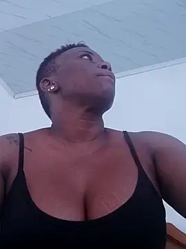 Snapshot of karlatasty chatting on 12/16/25, 05:40 karlatasty online show from 12/16/25, 05:40