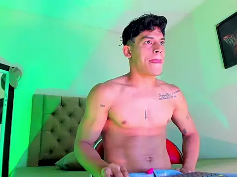 Snapshot of blorelopez chatting on 12/03/25, 05:44 blorelopez online show from 12/03/25, 05:44