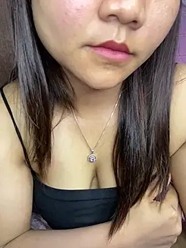 Snapshot of Sunset-yll chatting on 07/03/26, 09:59 Sunset-yll online show from 07/03/26, 09:59