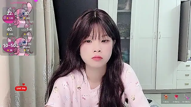 Snapshot of bunny-- chatting on 06/14/26, 02:08 bunny-- online show from 06/14/26, 02:08