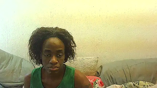 BrunetteNaomi8 online show from 06/28/26, 08:37
