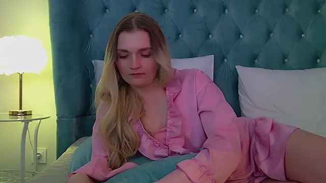 AnnyRaii online show from 03/15/26, 06:03