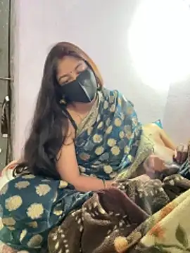 Snapshot of cutestpearl chatting on 12/21/25, 04:47 cutestpearl online show from 12/21/25, 04:47