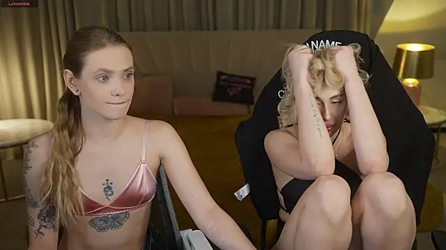 Snapshot of Kara_cat chatting on 02/03/26, 03:50 Kara cat online show from 02/03/26, 03:50