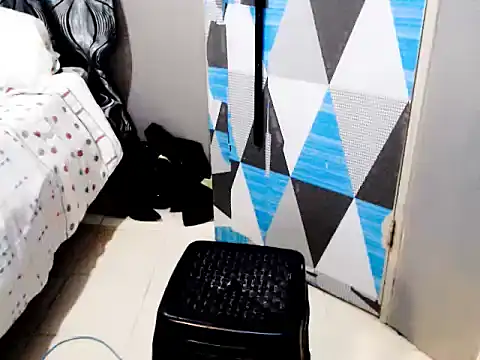 Snapshot of Savannah_Cock chatting on 11/22/25, 01:15 Savannah Cock online show from 11/22/25, 01:15