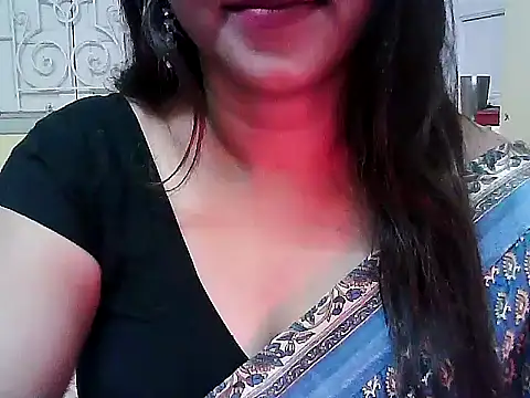 Snapshot of Cute_Neeharika chatting on 12/15/25, 12:31 Cute Neeharika online show from 12/15/25, 12:31
