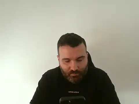 Yasinozturk3232 online show from 11/20/25, 11:10