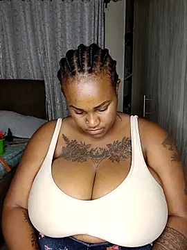 Chubbycharmdoll online show from 11/18/25, 04:11