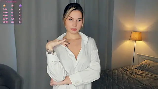 Snapshot of FeliciaKogen chatting on 12/16/25, 07:24 FeliciaKogen online show from 12/16/25, 07:24