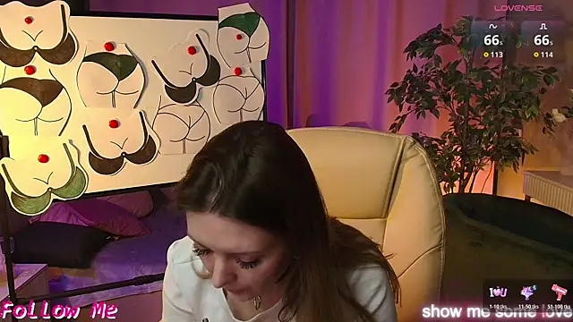 Ursula Andres online show from 04/28/26, 01:04