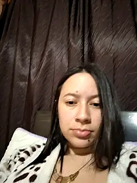 Annie Petters online show from 11/30/25, 03:43