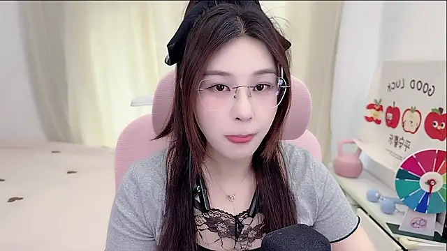 TTtia  online show from 04/28/26, 03:33
