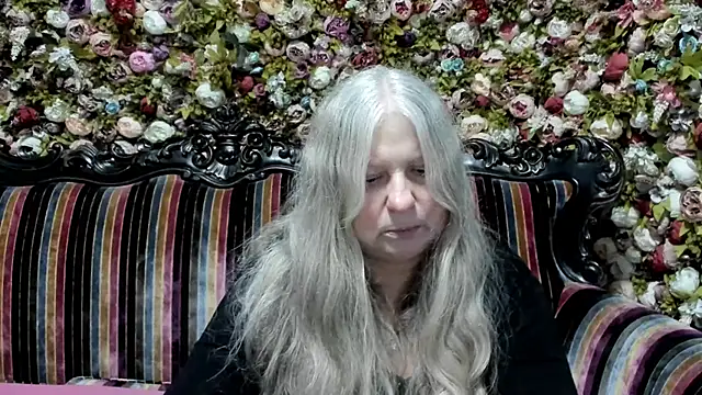 Snapshot of mariabelladonna chatting on 12/03/25, 11:47 mariabelladonna online show from 12/03/25, 11:47