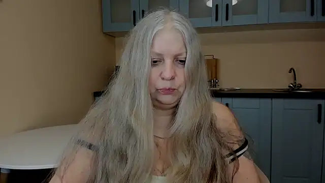 Snapshot of mariabelladonna chatting on 03/05/26, 08:43 mariabelladonna online show from 03/05/26, 08:43