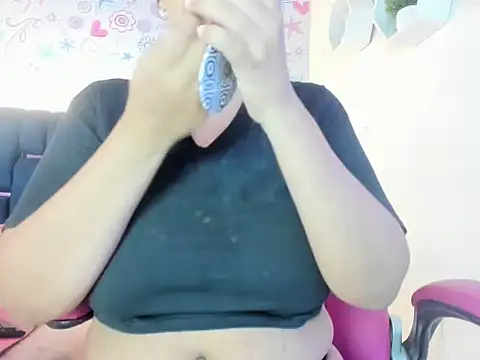 Snapshot of ISA_RIVAS chatting on 11/30/25, 12:31 ISA RIVAS online show from 11/30/25, 12:31